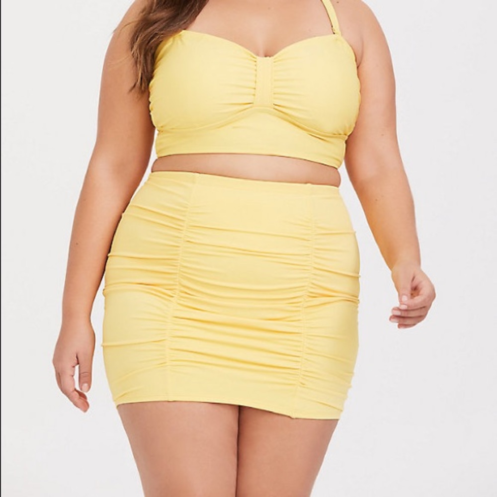 Torrid Disney Belle Swim Skirt Size 1